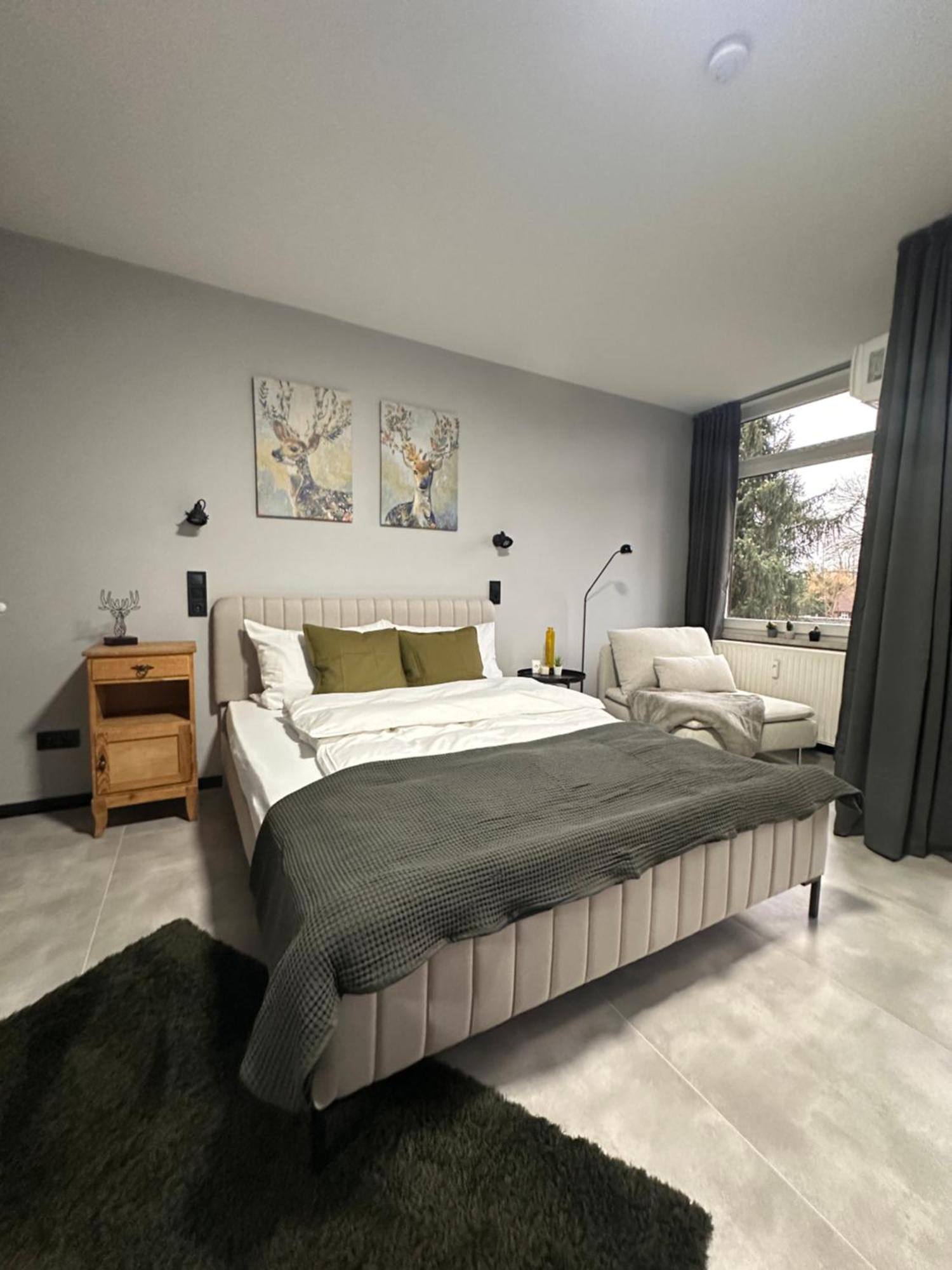 Langenhagen - Mit Balkon, Ebk Und Parkplatz Appartement