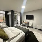 Appartement Langenhagen - Hannover Mit Balkon, Ebk Und Parkplatz