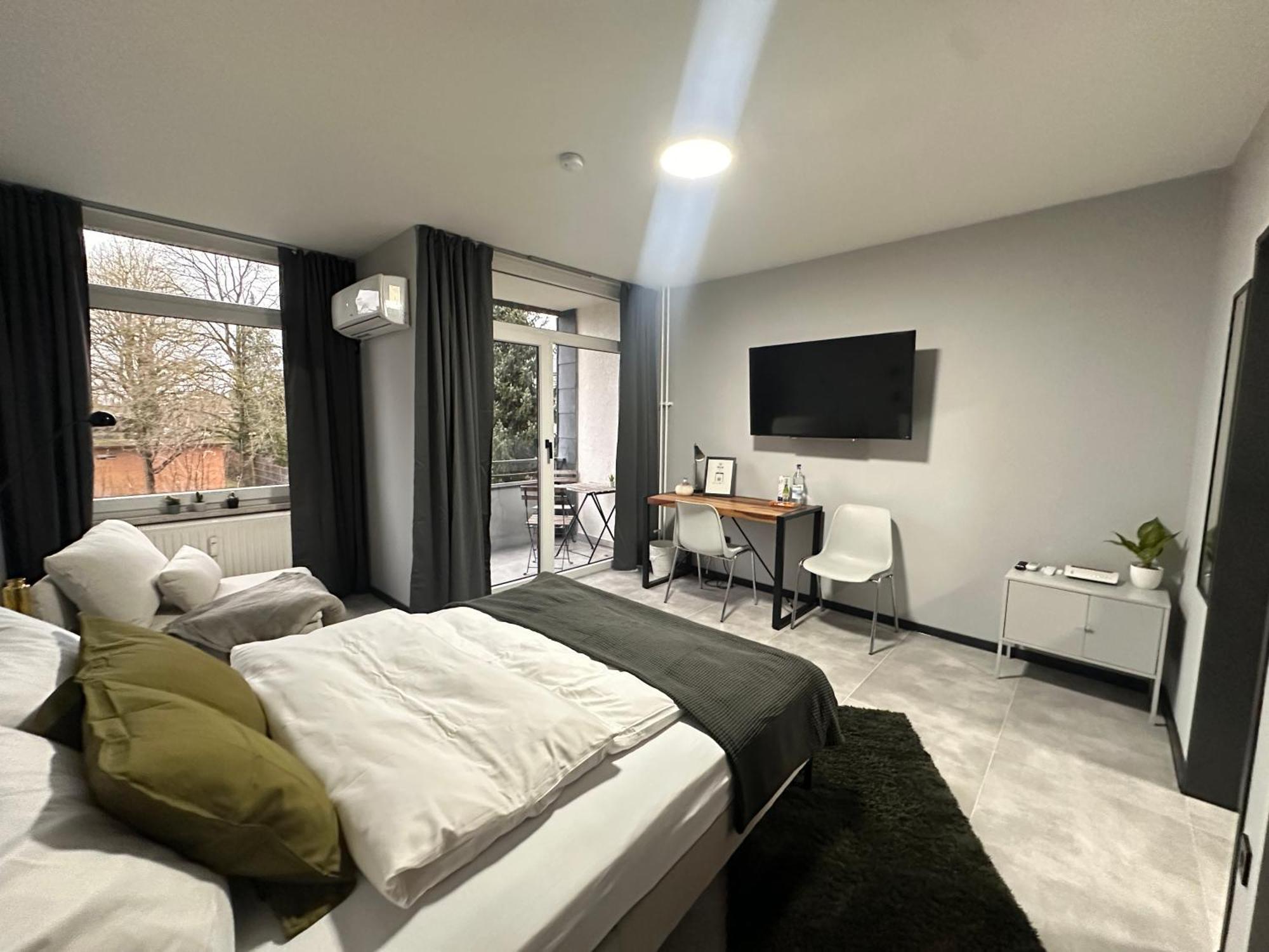 Apartment Langenhagen - Mit Balkon, Ebk Und Parkplatz Hannover