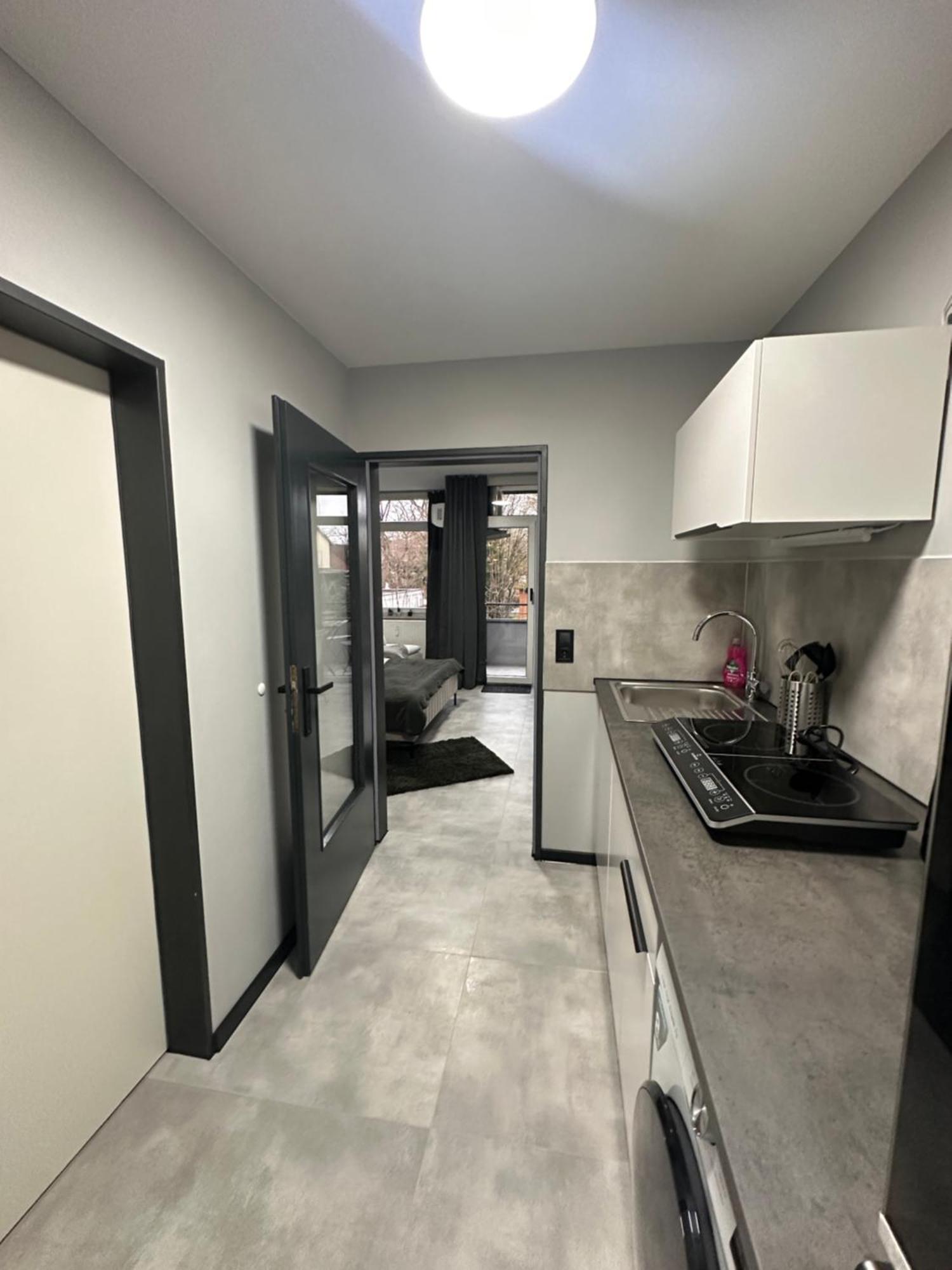 Langenhagen - Mit Balkon, Ebk Und Parkplatz Apartment *